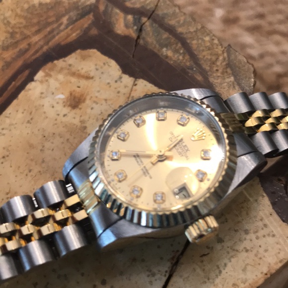 Stainless steel & Gold Tone Women Watch - Picture 2 of 8